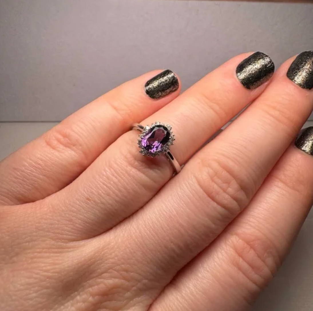 10k White Gold Amethyst Ring